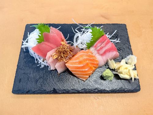 10 Minutes on Foot