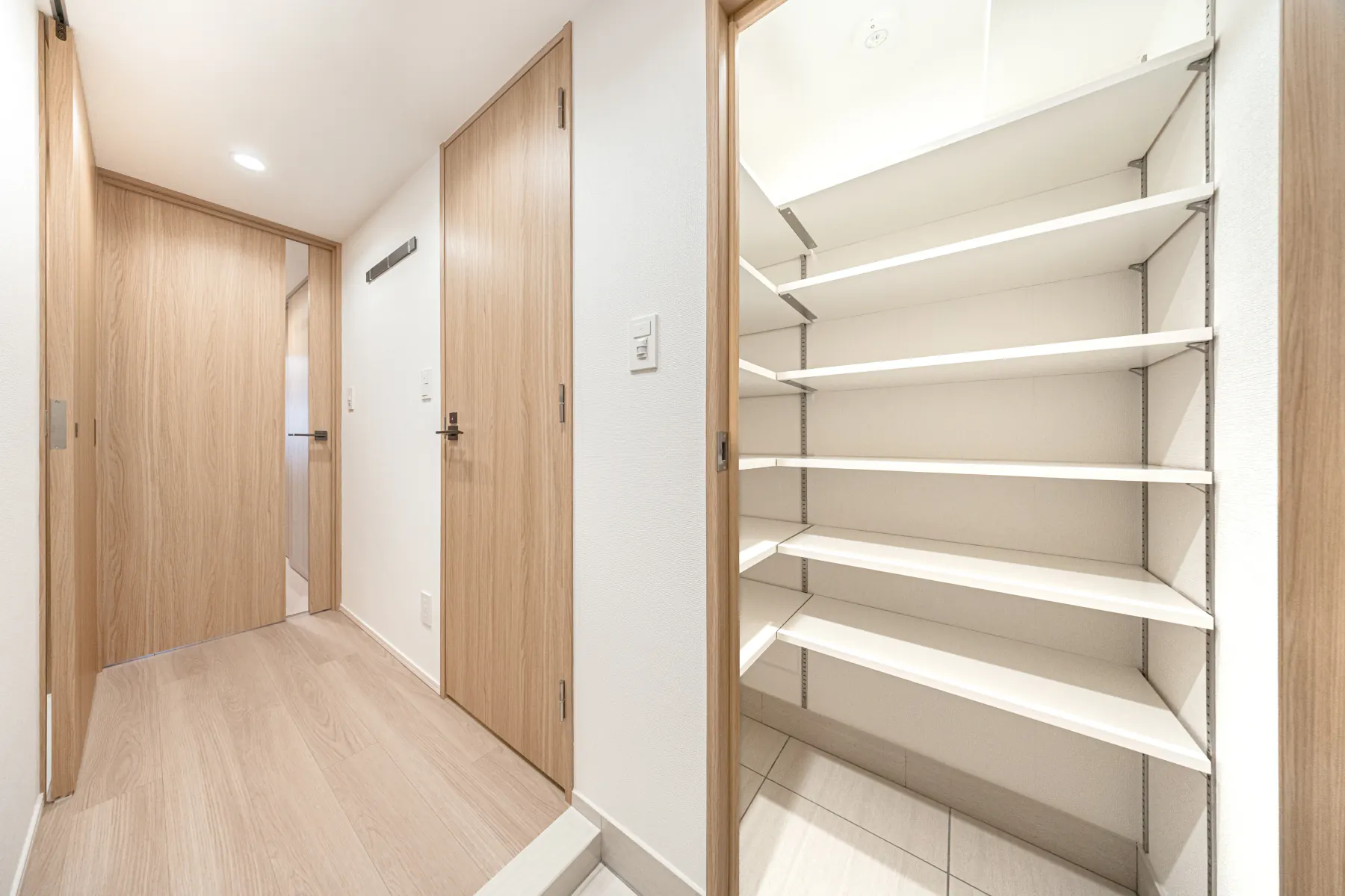 Type A · 2-Bedroom Suite: entrance hallway shoe storage