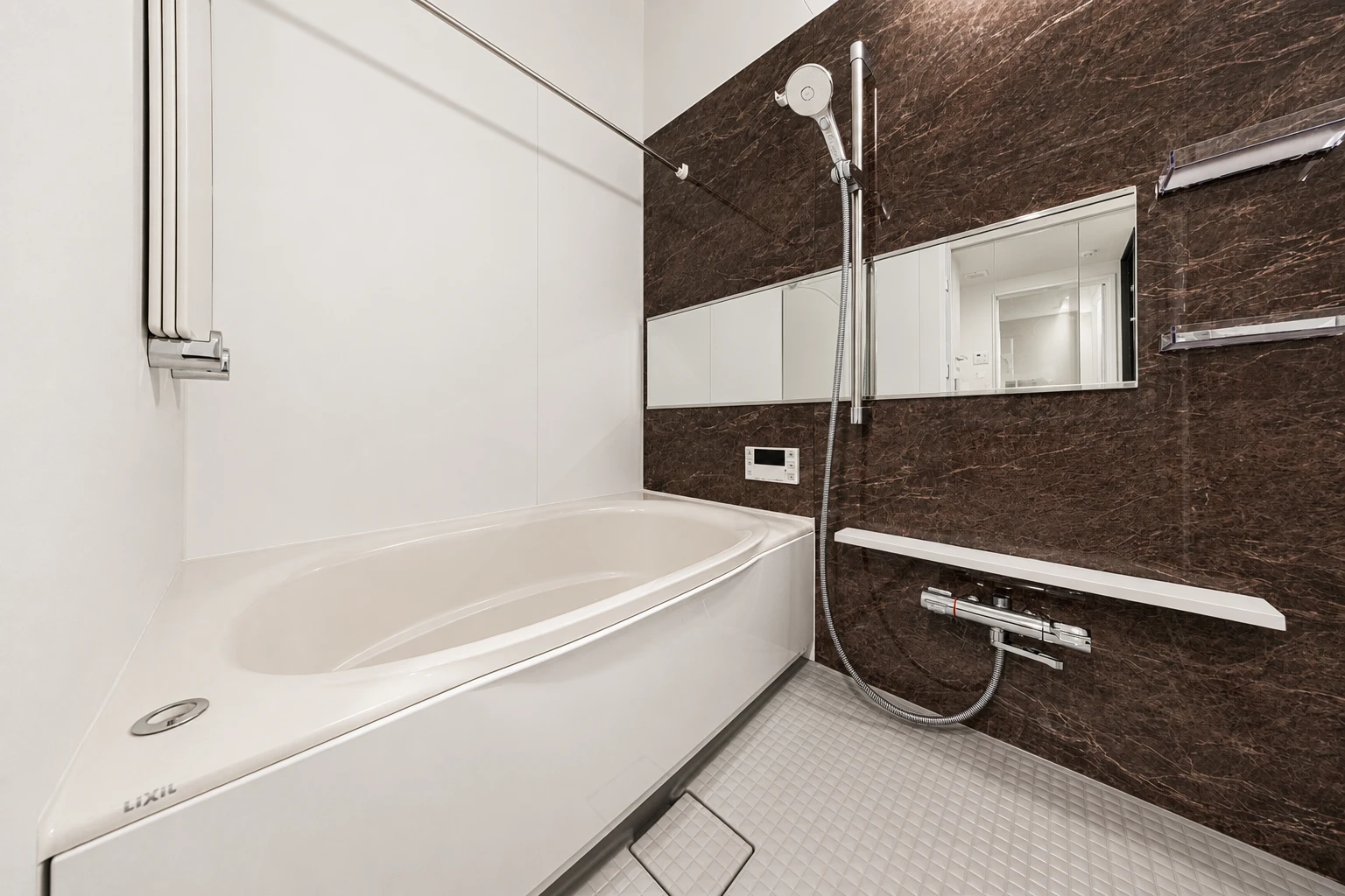 Type C · 3-Bedroom Suite: bathroom bathtub shower